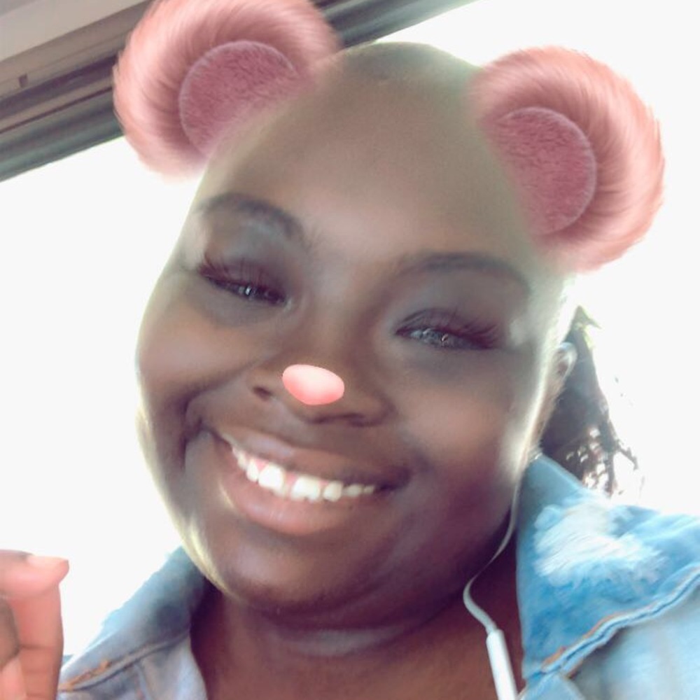 Meet your Posher, Chamia